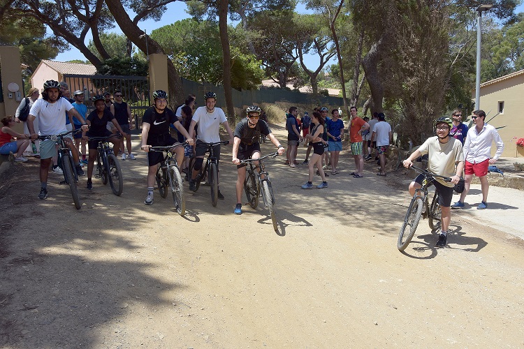le groupe à vélo